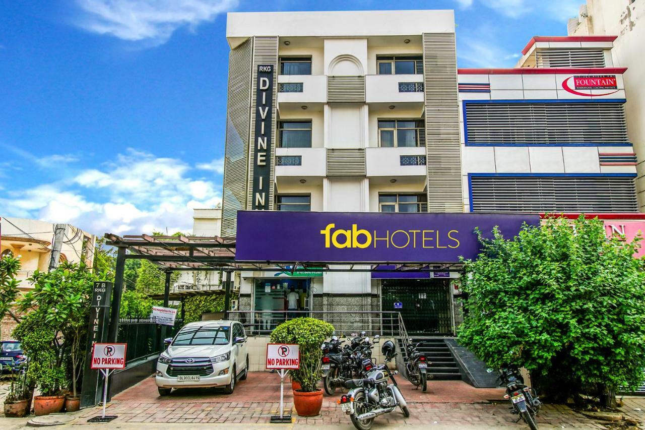 Fabhotel Divine Inn Yeni Delhi Dış mekan fotoğraf