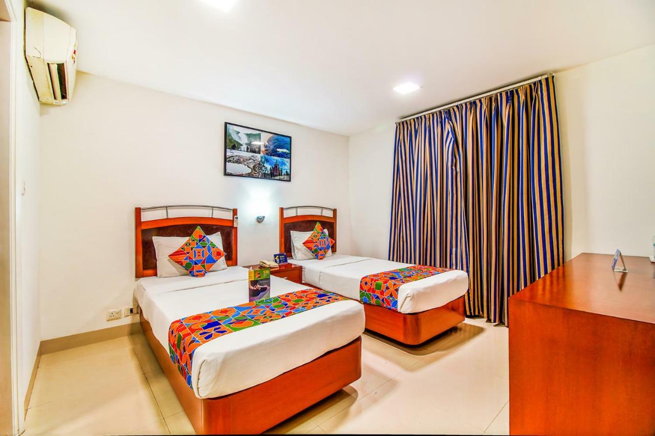 Fabhotel Divine Inn Yeni Delhi Dış mekan fotoğraf